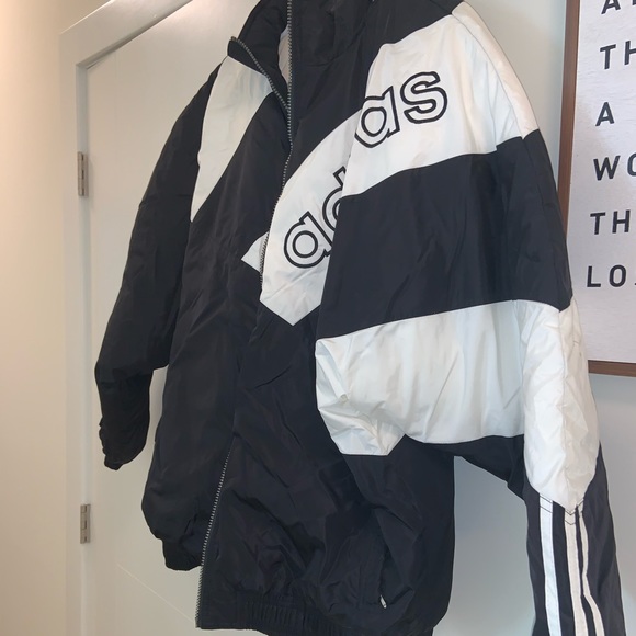 Vintage Adidas 3 Stripe Puffer Jacket Size L - Picture 7 of 8